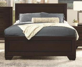 Fenbrook Dark Cocoa Queen Bed