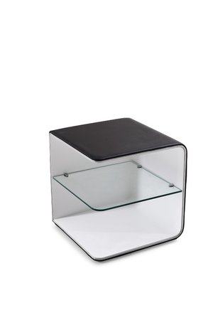 Queen Wave Bed in Black with 2 Nightstands - Image 3